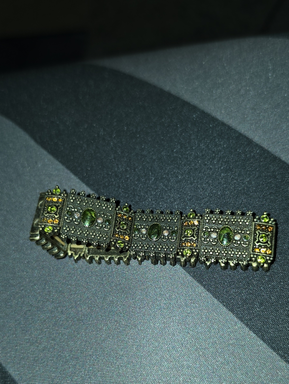 Green Stone Antique-Style Link Stretch Bracelet - Women Jewelry